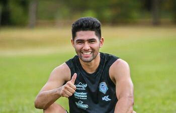 El atacante Antonio Marín (23 años), acordó su continuidad en filas de Guaireña.