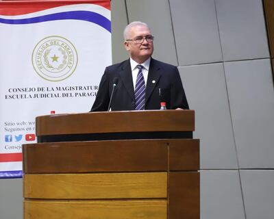 El camarista Emiliano Rolón recibió ayer, jueves, la aprobación del Senado para que asuma en marzo del 2023 como nuevo fiscal general del Estado.