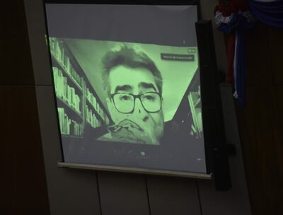 Diputado Roberto González en Sesión de Diputados en el Congreso