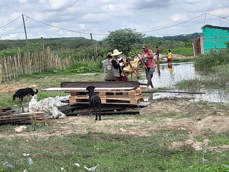 inundación en la zona Zona Villa Casco, Barrio San Cayetano, Porvenir, Barrio Jukyty de Asunción.