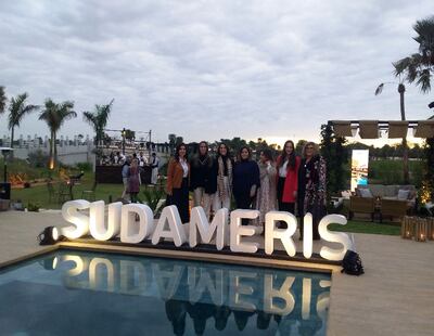 Colaboradores del Banco Sudameris recibieron a los clientes de Sudameris Elite en La isla del Chaco, Chaco’i.