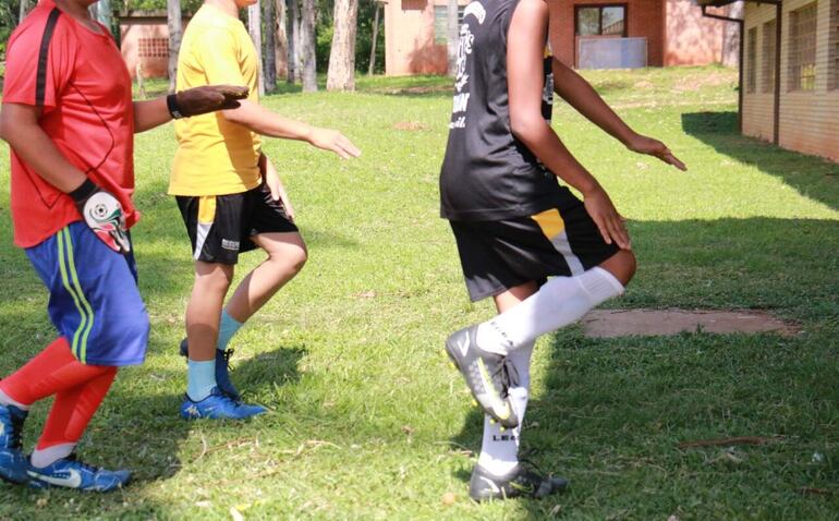 Toda la energía y buena onda para aprender y ser buenos jugadores de fútbol.