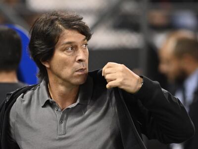 Daniel Garnero, técnico de Libertad, durante el partido contra Tacuary por la jornada 15 del torneo Apertura 2022 del fútbol paraguayo.