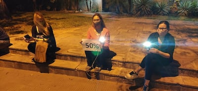 Padres del monseñor Lasagna se manifestaron pidiendo un 50% de descuento en las cuotas.