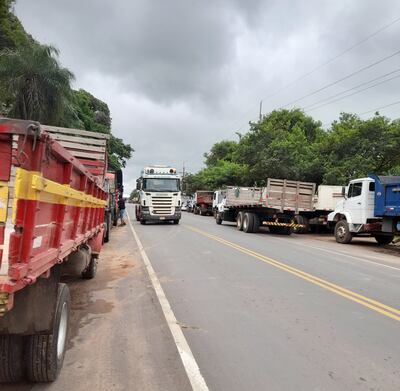 Camioneros de la ciudad de Tobatí anuncian movilización para exigir reducción de combustibles.