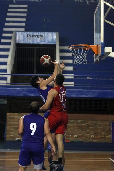 Félix Pérez le ganó el lunes a Sol. Hoy recibirá a Libertad.