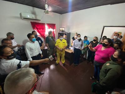 El intendente, Felipe Salomón, conversó con los comerciantes del Mercado de San Lorenzo y dijo que desde la comuna desean implementar proyectos de mejoramiento.