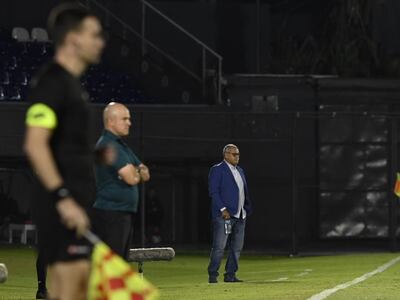 Francisco Arce, entrenador de Cerro Porteño, durante el clásico con Guaraní por la décimo cuarta jornada del torneo Apertura 2022 del fútbol paraguayo.