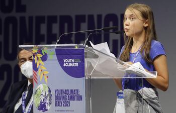 La activista climática sueca Greta Thunberg habla en la conferencia “Jóvenes por el clima”, en Italia.