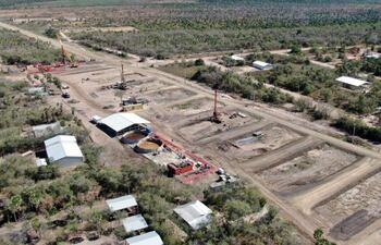 Avanza la construcción de los pilotes en la zona del futuro tercer puente con Brasil.
