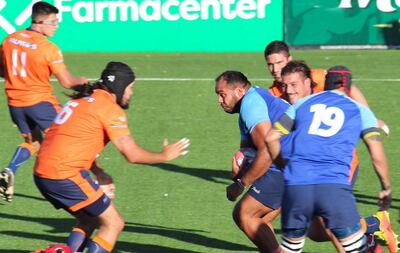 Juego entre los Yacaré XV (azul) y Tucumán, con victoria para los paraguayos. Foto de EA/URP
