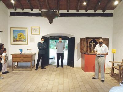 Conferencias y muestras artísticas integran el ciclo “Interferencias mínimas”.