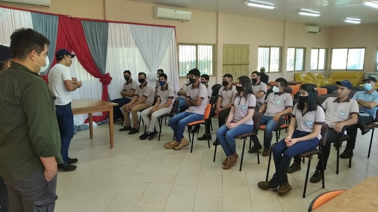 El curso probatorio se llevará a cabo en los centros formación de Pirapó y Minga Guasu.