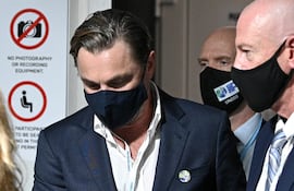 El acto Leonardo Di Caprio apareció durante una de las conferencias sobre el clima que se desarrolla hoy en Glasgow.