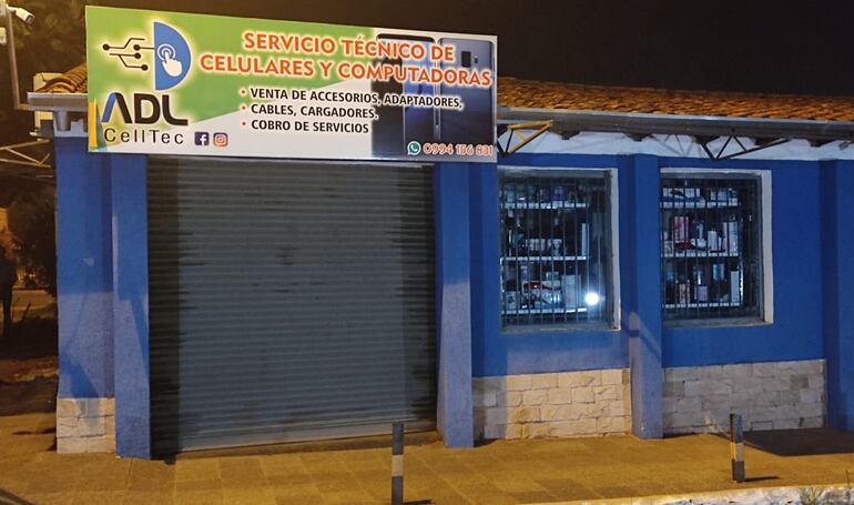 Fachada del local atacado. 