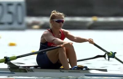 La paraguaya Alejandra Alonso durante su participación ayer en la competencia de remo donde termino cuarta y está en la repesca.