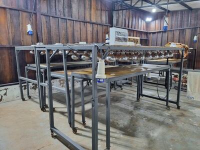 El laboratorio que cuenta con sistemas de iluminación y secado de la mezcla de estupefacientes.