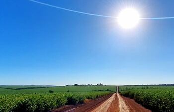 La jornada será calurosa con intervalo de sol y nubes.