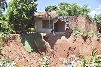 La casa de doña Brígida Brítez, sobre el cauce Leandro Sosa, sigue igual que hace un mes.
