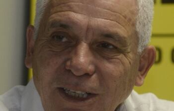 Carlos Loup Reyes (*)