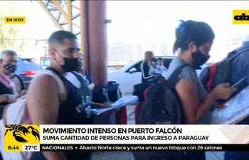 Puerto Falcón: Suma cantidad de personas para ingreso a Paraguay