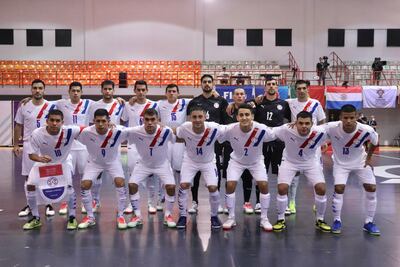 La selección nacional de futsal FIFA cayó ayer en su primer compromiso amistoso ante su similar de Portugal.