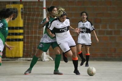 Olimpia derrotó a Silvio Pettirossi en el arranque de la Superliga Femenina de futsal FIFA.