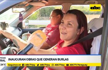 Inauguran puente que genera burlas