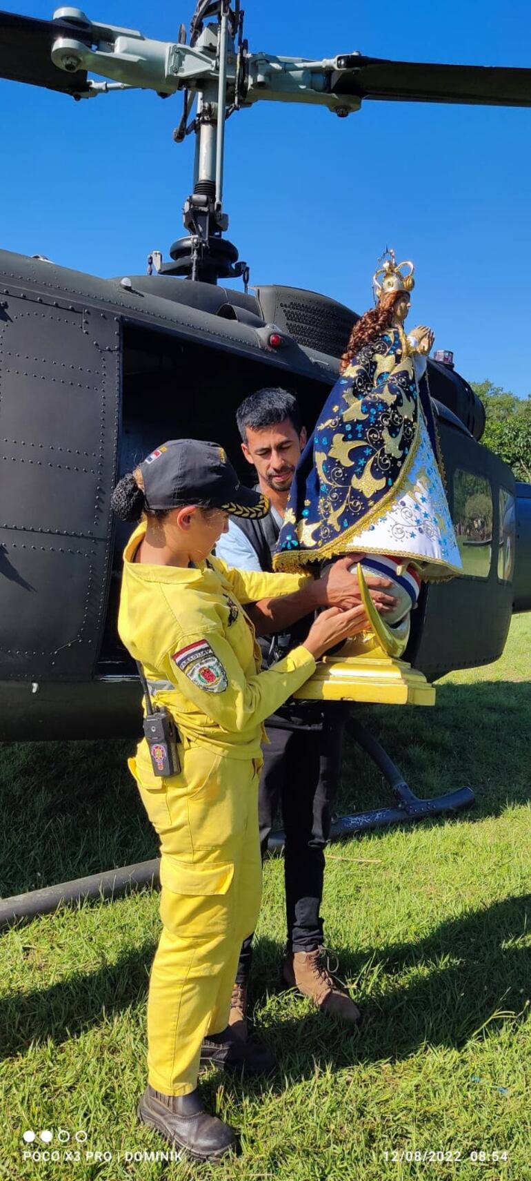 Bomberos Voluntarios se encargaron del traslado de la imagen de la Virgen Serrana.