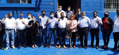 Intendentes, concejales y líderes liberales, en su mayoría llanistas, ayer en el PLRA.