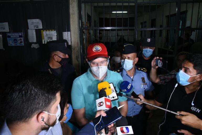 El fiscal Giovanni Grisetti confirmó la muerte de seis internos en la cárcel de Tacumbú.