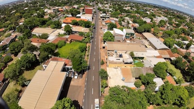 El tramo asfaltado que fue inaugurado este miércoles por autoridades municipales en el barrio Santa Ana de Ciudad del Este.