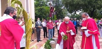 El Santuario de Luque organizó cuatro misas para esta jornada. La primera fue celebrada a las 08:00; la segunda a las 10:00, la tercera será a las 17:30 y la última a las 19:00.