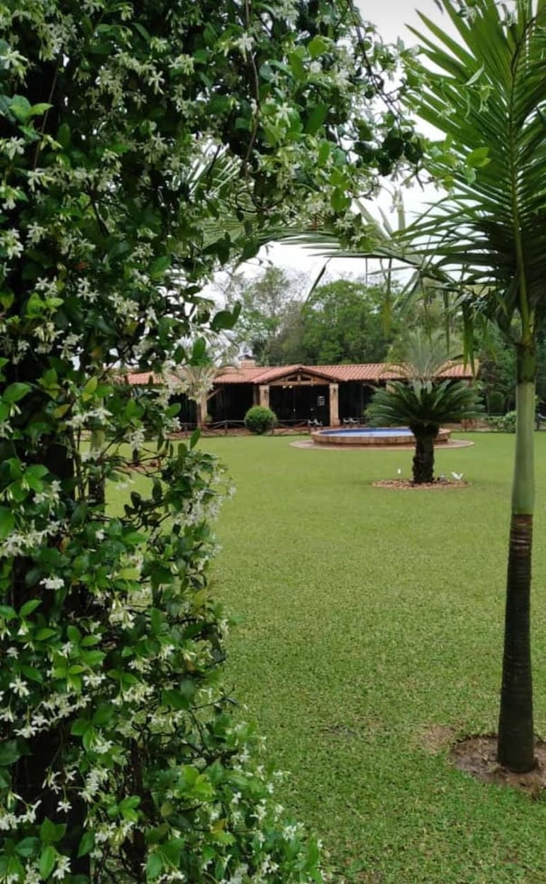 El aroma de las flores inunda los distintos espacios de Vy'aha.