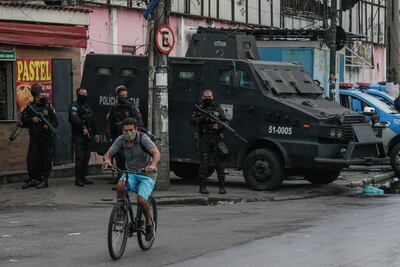 Policía militar en la favela de Jacarezinho en Rio de Janeiro, en una imagen de archivo.