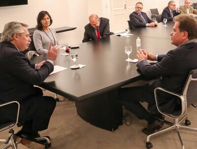 El presidente Alberto Fernández en reunión con directivos de la agroexportadora Vicentín y sus accionistas.