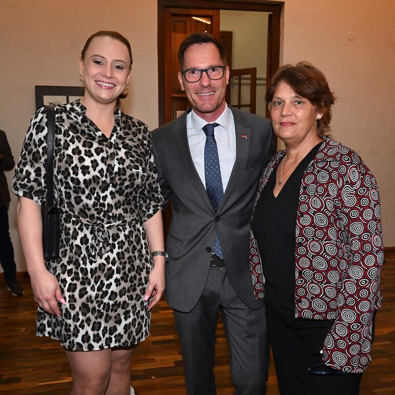 Tania Riline, Jochen Honow y Simone Herdrich.
