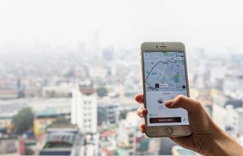 Desde el 9 de abril se lanzó en el país Uber Flash, para realizar envíos a domicilio.