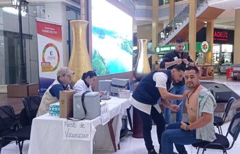El lanzamiento de la campaña de vacunación de las Américas se realizó hoy en Ciudad del Este.