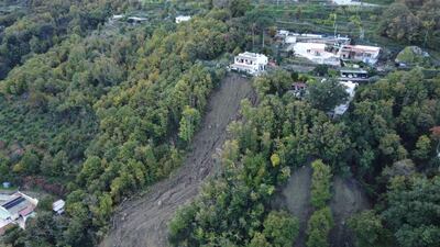 Una vista aérea de la devastación causada por el deslizamiento de tierra en Casamicciola, isla de Ischia, Italia, el 27 de noviembre de 2022.