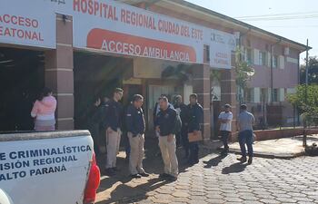 La víctima fue auxiliada y derivada hasta el Hospital Regional de Ciudad del Este, adonde llegó sin signos de vida.