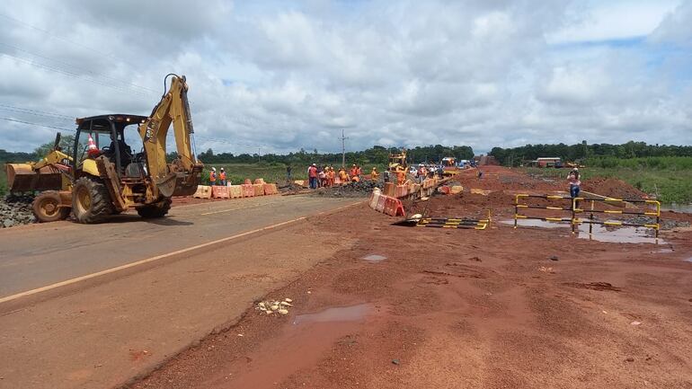El tramo estará cortado hasta un poco más del mediodía.