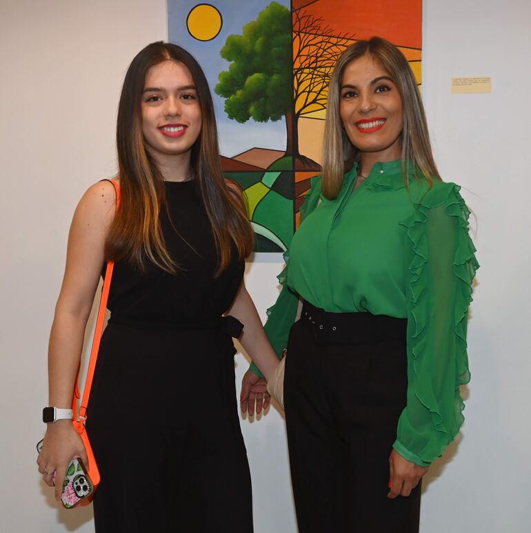 Thyanna Benítez y Marlys Domínguez.