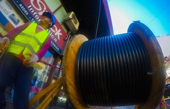 Iniciaron el cableado subterráneo de la línea de 23.000 voltios que energizará las oficinas de Gobierno.