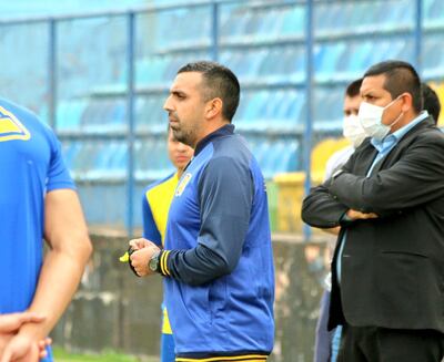 Carlos Recalde asumió en el Deportivo Capiatá