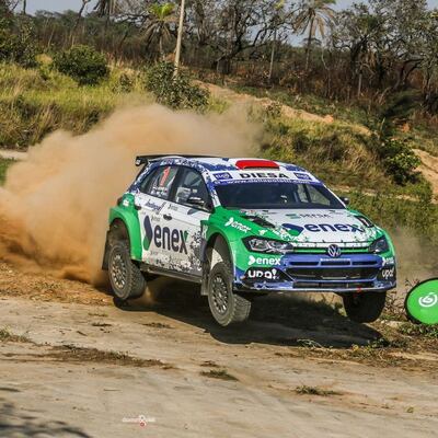 Augusto Bestard, líder del Sudamericano FIA/Codasur, volando bajo en las pruebas (Fotos gentileza de JAS Audiovisual).