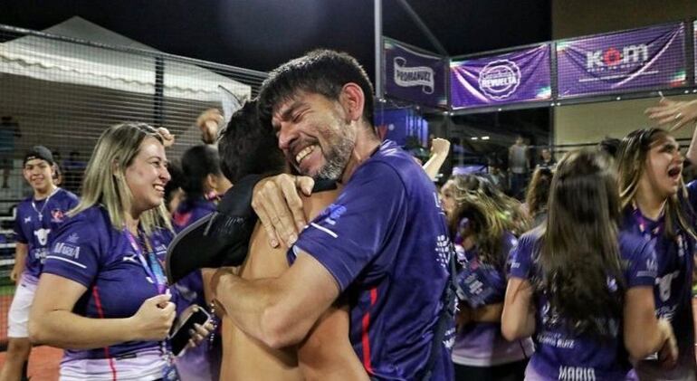 Paraguay es campeón mundial juvenil de pádel. 