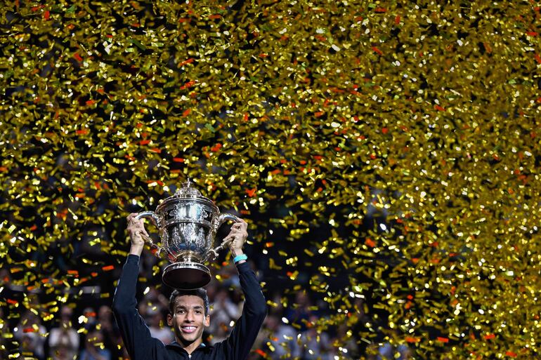 Félix Auger-Aliassime se consagró campeón en Suiza,