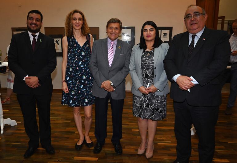 Eduardo Escobar, Mar Humberto, Eduardo Felippo, Viviana Casco y Cayo Cáceres.
