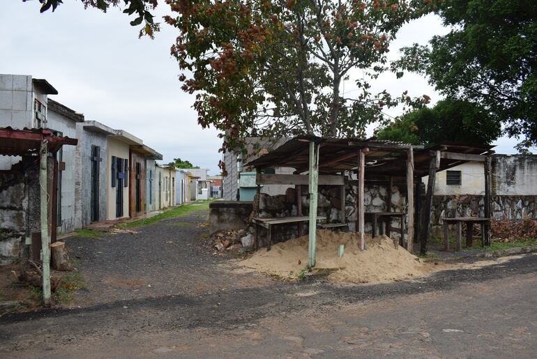 Fachada del cementerio de Bella Vista Luque